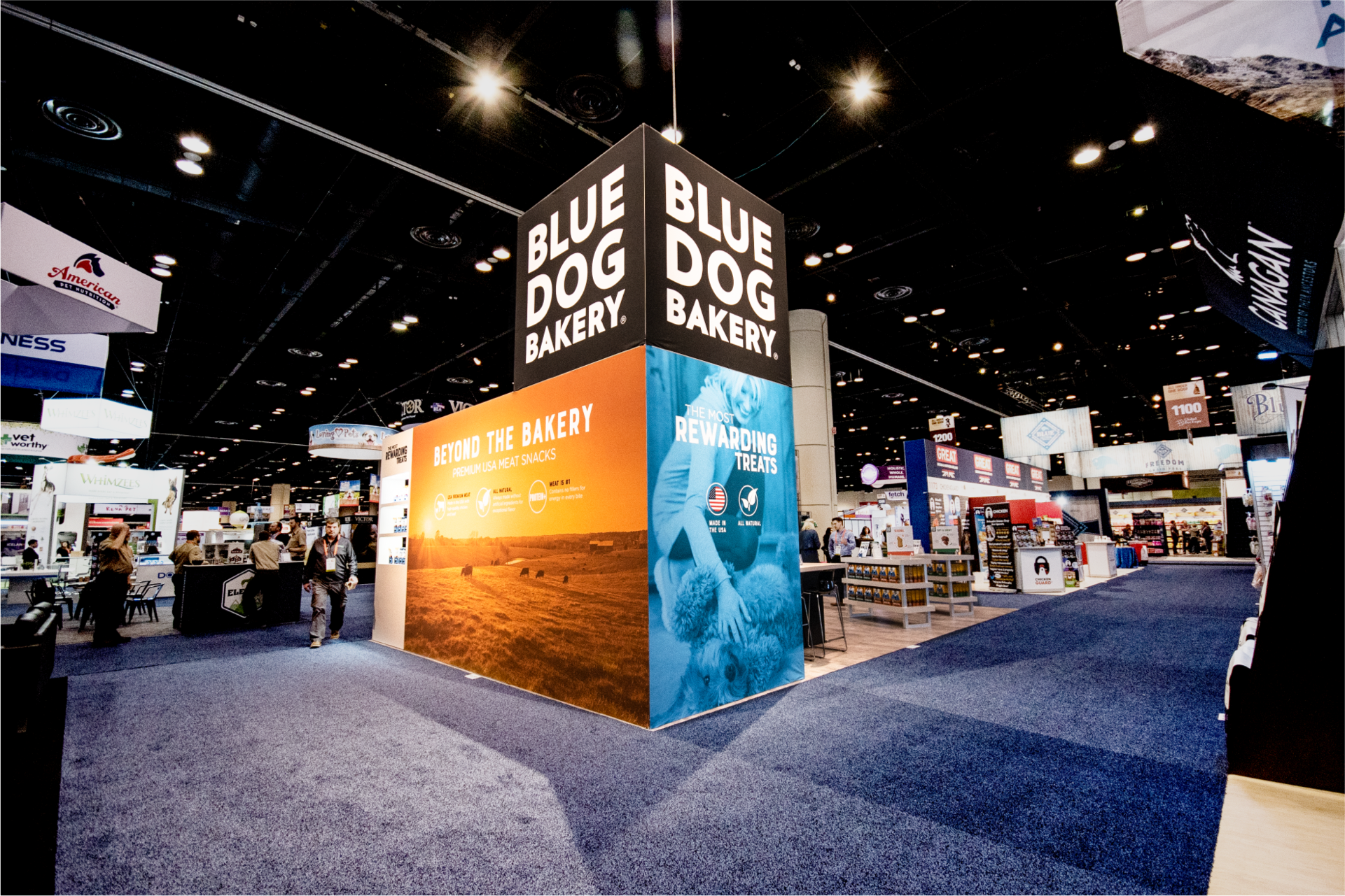 blue_dog_bakery_booth__trade_show_strategy_trade_show_booth_design_from_trade_show_floor_pet_industry