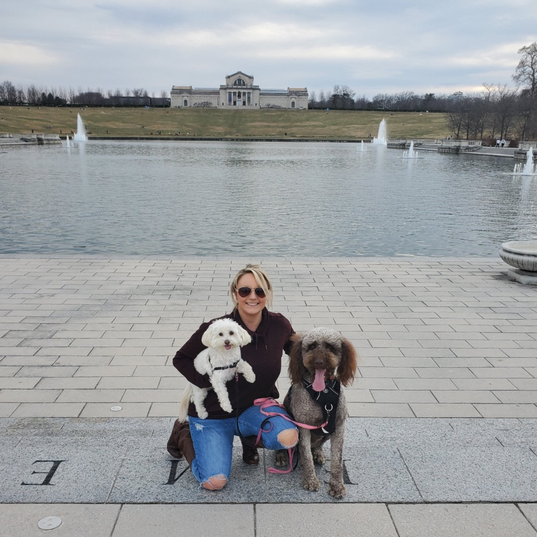 Danielle_Bertothy_Square_Image_Account_Manager_Secondary_Image_with_dogs_in_front_of_stl_art_museum